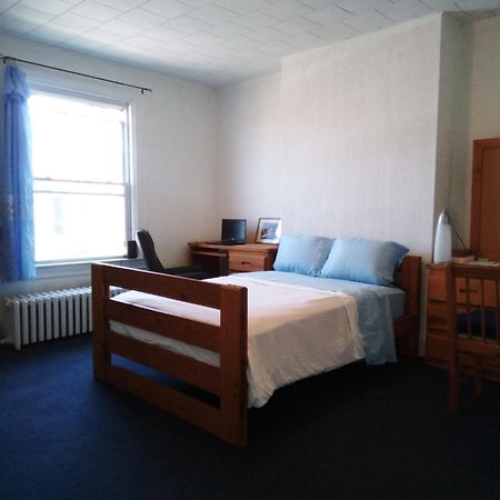 A Cozy Bedroom For You To Relax พิตต์สเบิร์ก ภายนอก รูปภาพ